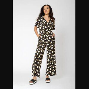 Leota Ruby Short Sleeve Jumpsuit Black size large floral printed maximalist